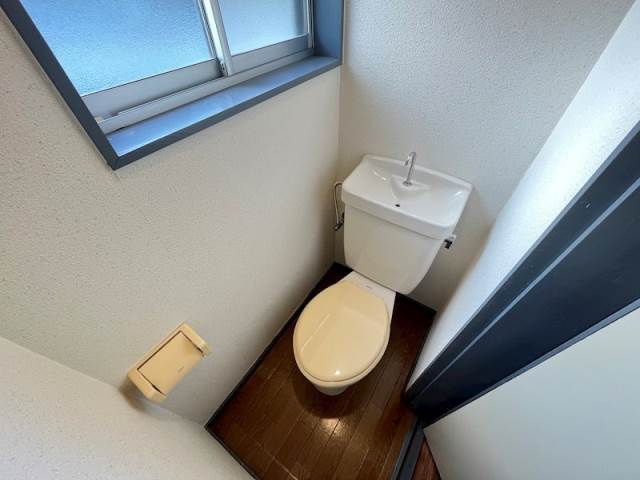 トイレ　写真は現状を優先します。