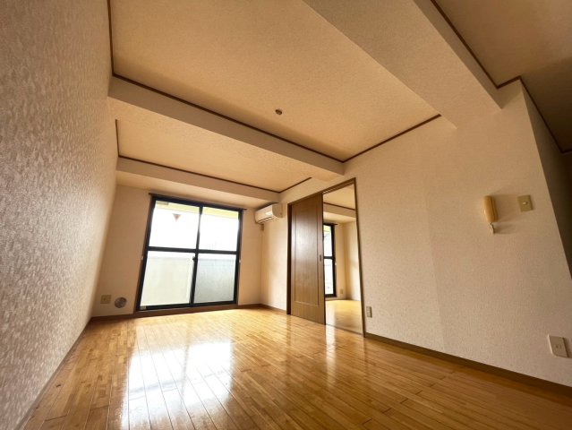 ティンバーヴィレッジの居間写真