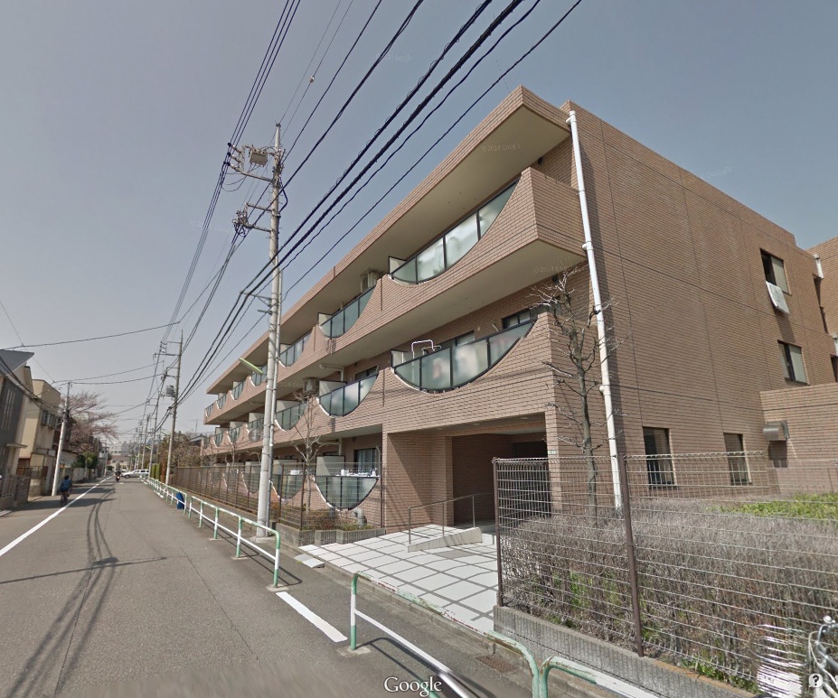 建物外観　落ち着きのある低層マンションです