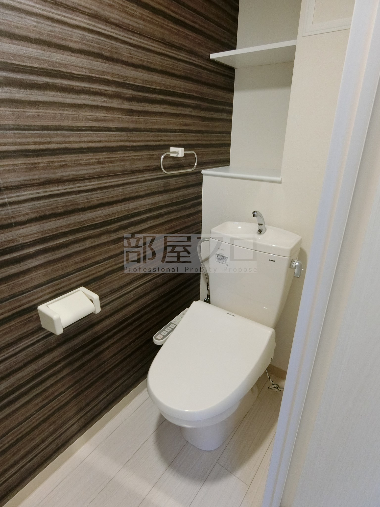 地下鉄南北線 北２４条駅 徒歩3分 4階建 築9年のトイレ写真