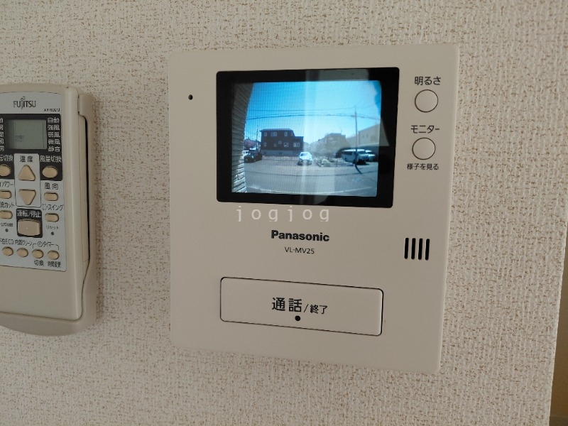 セキュリティ　モニター付きインターホンで来客確認も安心です！