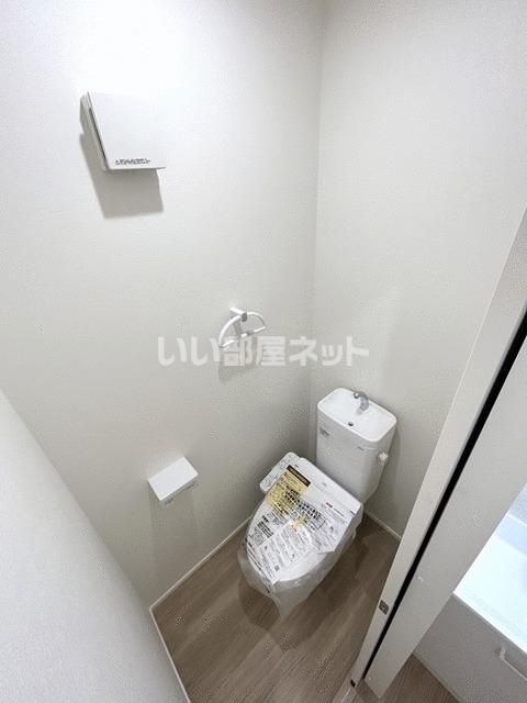 仙台市地下鉄南北線 長町南駅 徒歩9分 2階建 築5年のトイレ写真