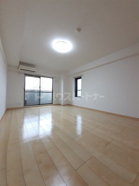 クラールアンジュの居間写真