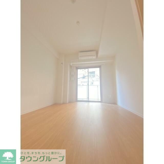 ラクラス市川の居間写真