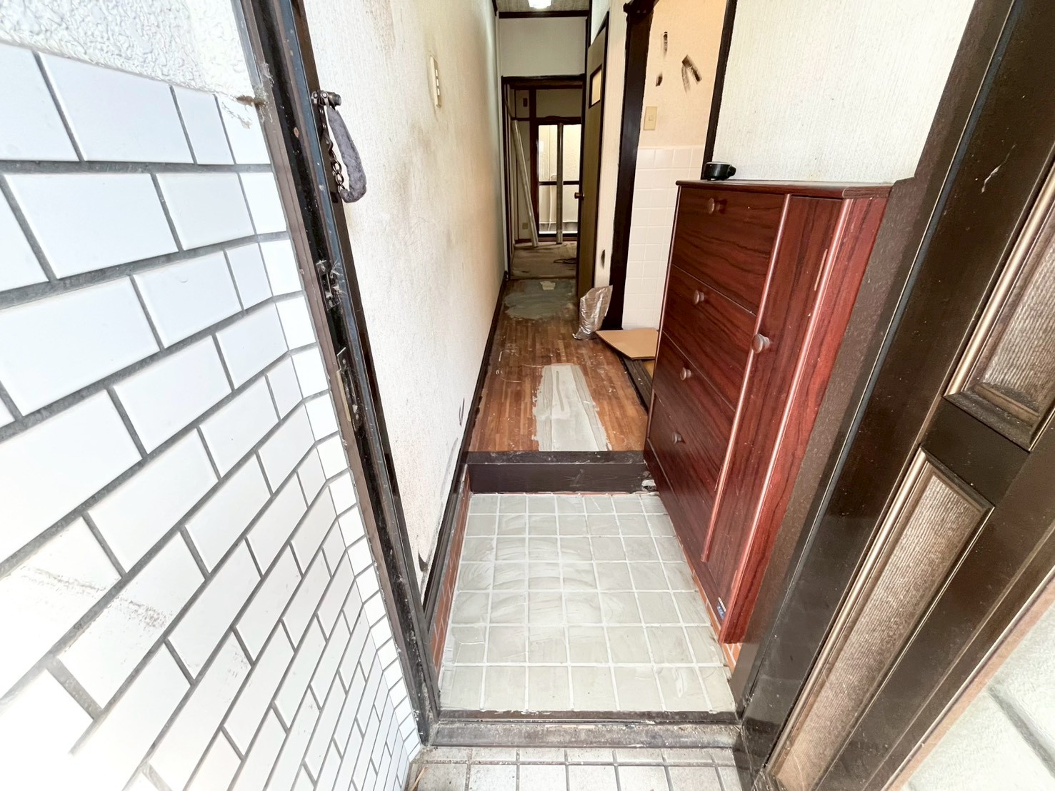 MG天王寺町北1丁目貸家の玄関写真