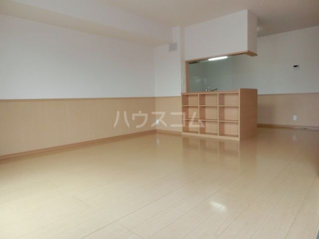 いずみハイツの居間写真