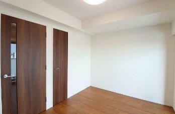 GENOVIA京成立石IIskygardenの居間写真