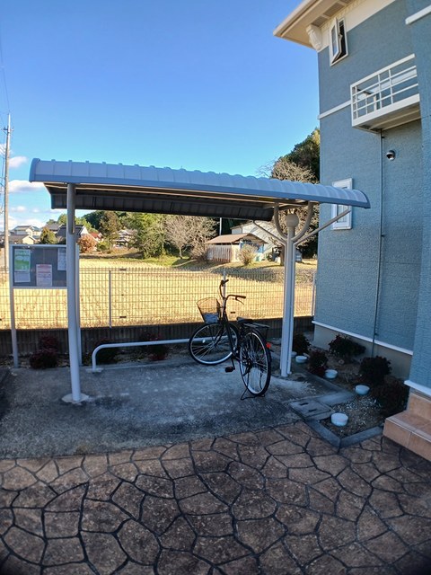 その他共有部分　屋根付き駐輪場は無料で使用OK★
