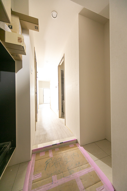 玄関　※写真は同タイプ住戸です。