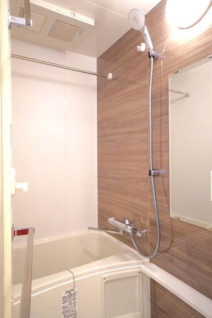 バス・シャワールーム　※写真は同タイプ住戸です。