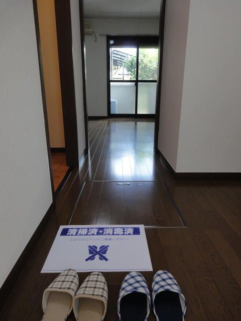 京王線 高幡不動駅 徒歩5分 2階建 築27年の玄関写真
