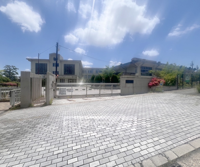 小学校　木津川台小学校（小学校）まで867m