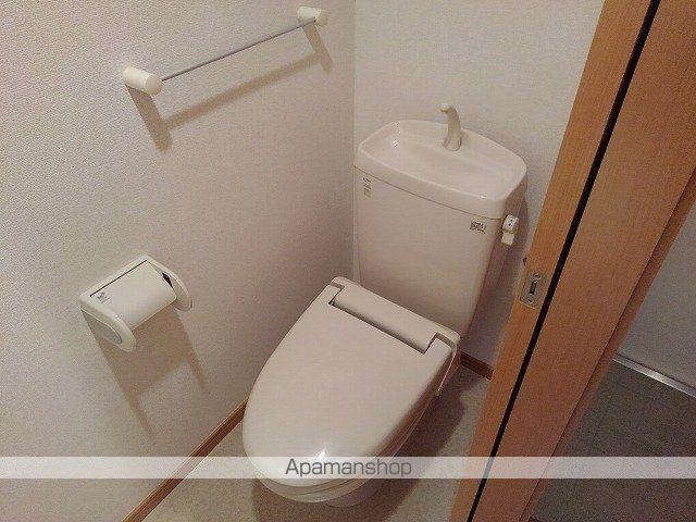 地下鉄桜通線 丸の内駅 徒歩4分 9階建 築19年のトイレ写真