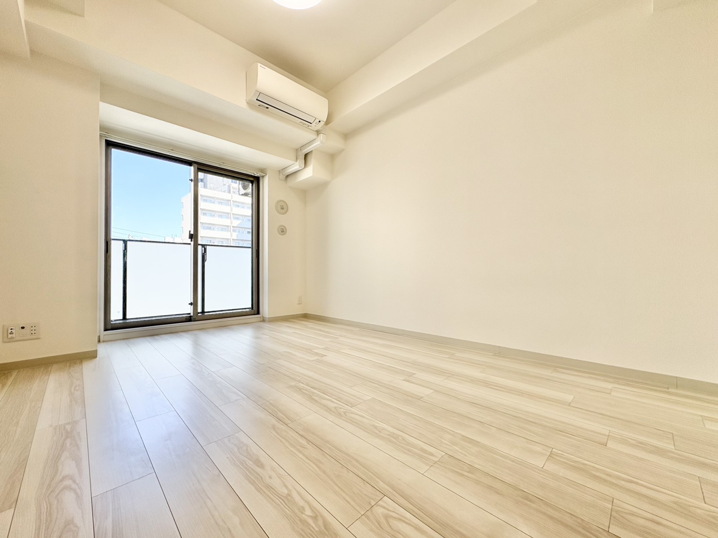エステムコート名古屋今池アーバンゲートの居間写真