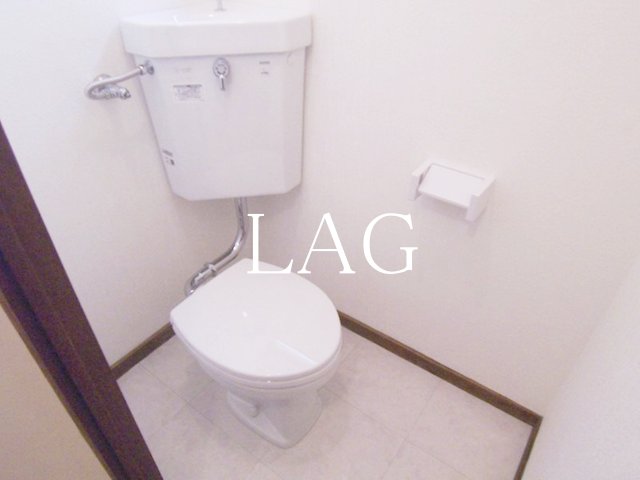 カーサ北新宿のトイレ写真