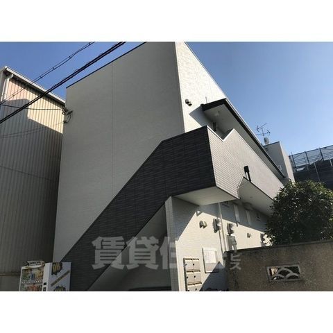 クロスレジデンス布施の外観写真