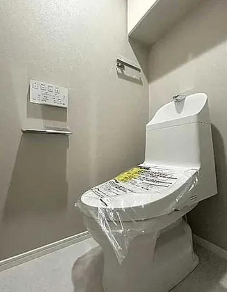 東武伊勢崎線 とうきょうスカイツリー駅 徒歩10分 10階建 築14年のトイレ写真