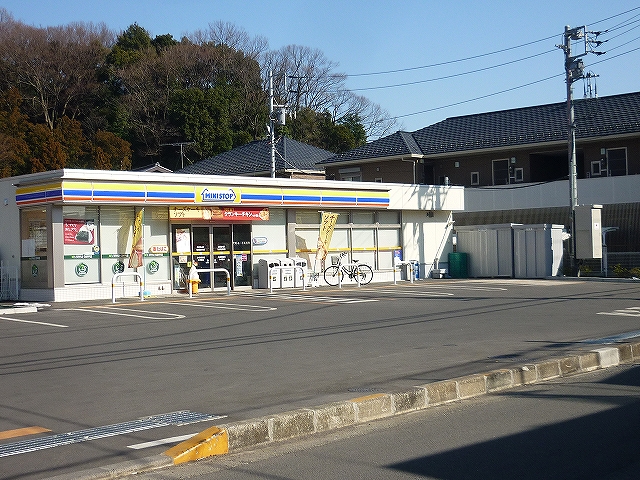 コンビニ　ミニストップ「港北日吉本町店」（コンビニ）まで1147m