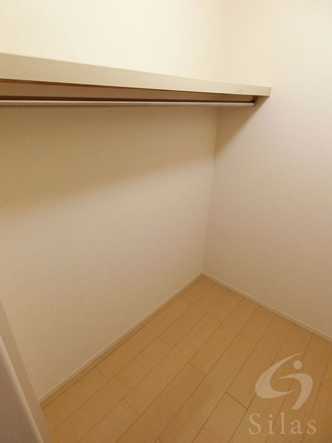 地下鉄四つ橋線 岸里駅 徒歩7分 3階建 築19年の内装写真