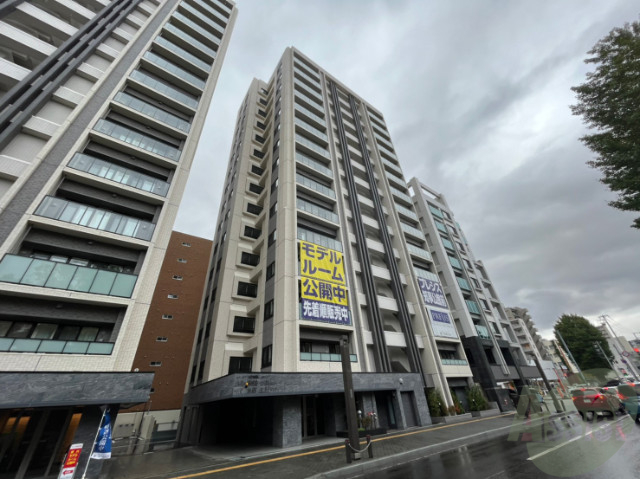 建物外観　札幌市中央区北１条西「プレイス知事公館前」