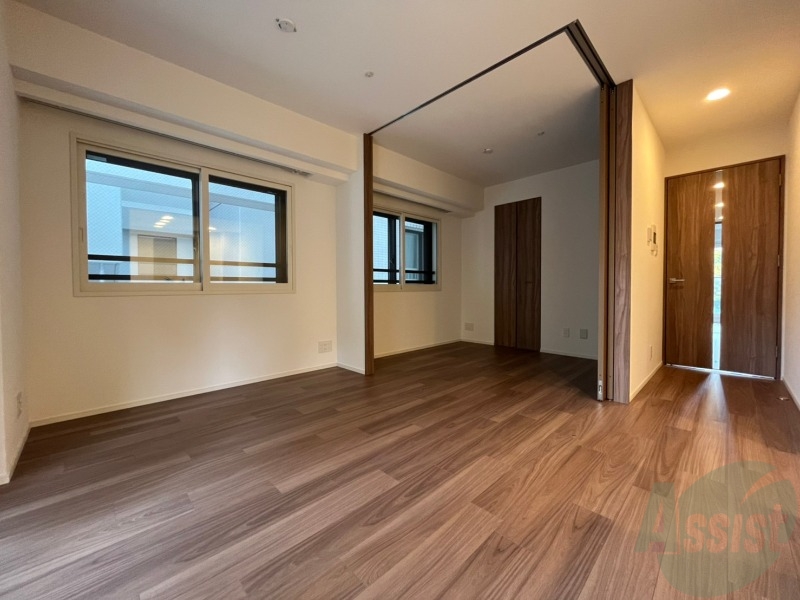 居室・リビング　広くてキレイなお部屋が広がっていて、充実した生活が送れそう。