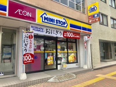 【福岡市中央区大手門のマンションのコンビニ】