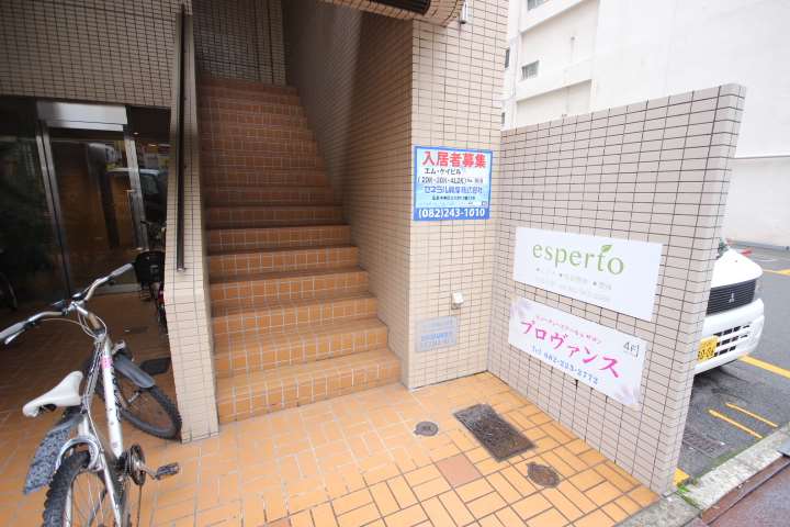 エントランス　エントランス