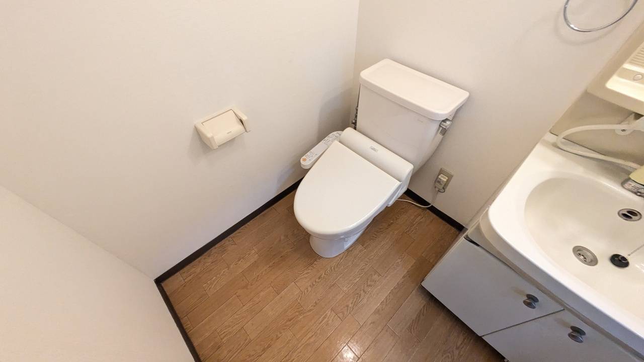 トイレ　トイレ