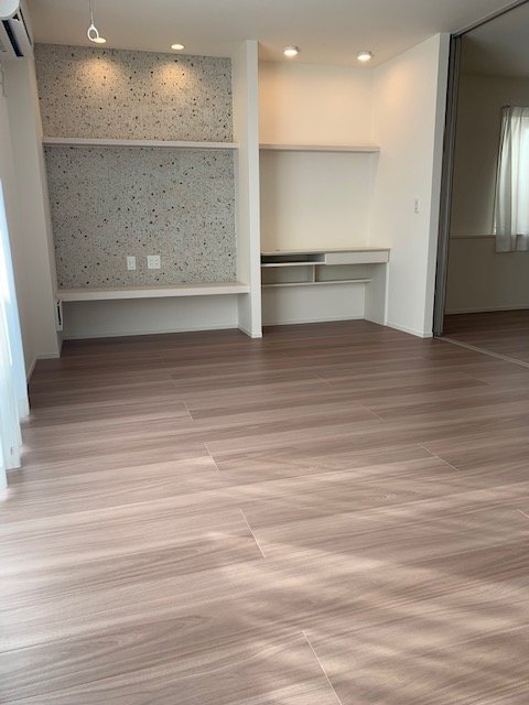 居室・リビング　南向きの明るいリビング