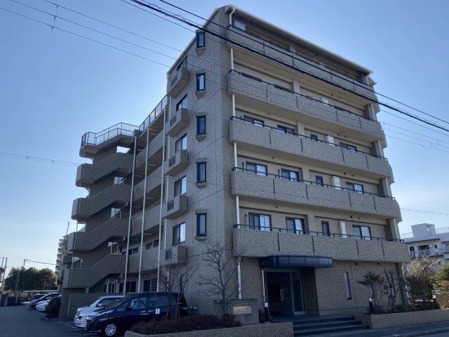 姫路市広畑区小松町のマンションの建物外観