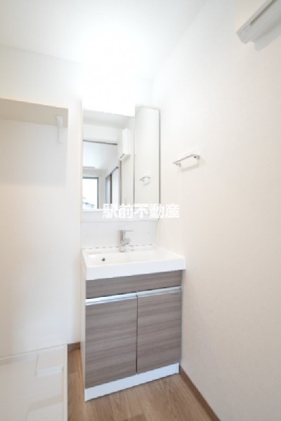 洗面設備　類似写真流用