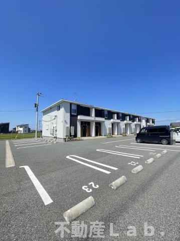 【宇城市松橋町竹崎のアパートの駐車場】