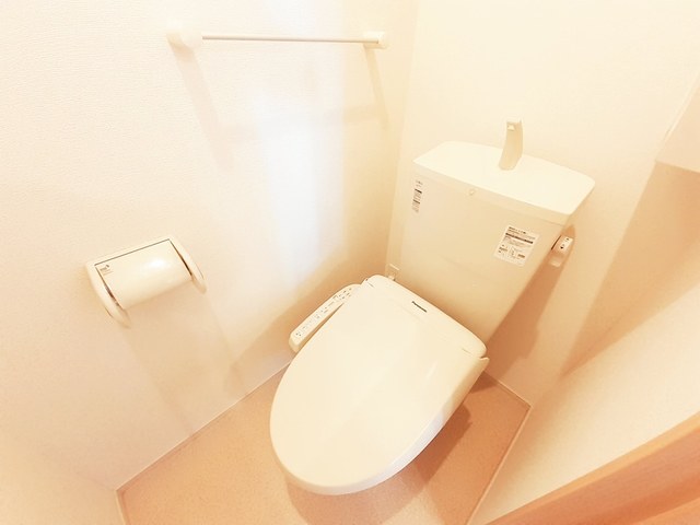 ブライト堤根Aのトイレ写真