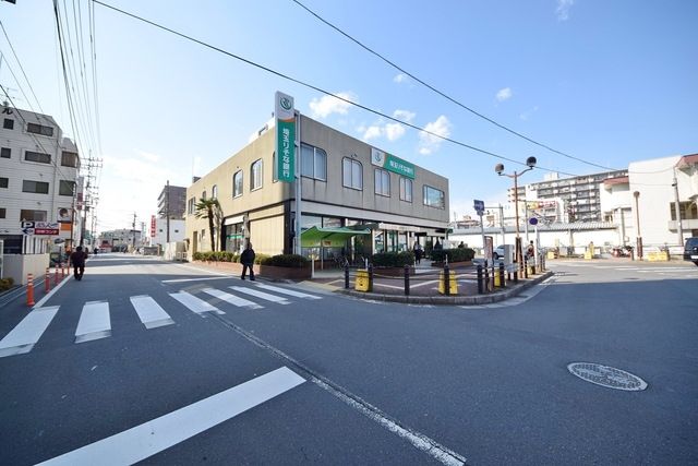 【狭山市新狭山のマンションの銀行】