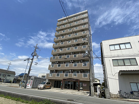 【ロッキーコート太子の建物外観】