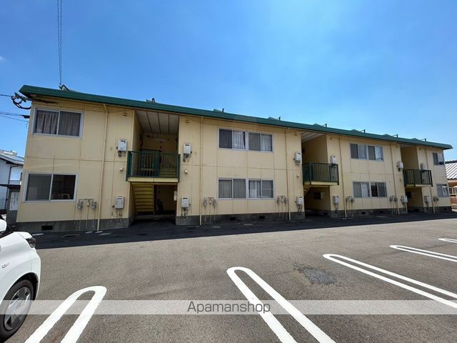 榮アパートの外観写真