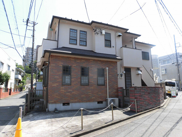 神大寺戸建の建物外観