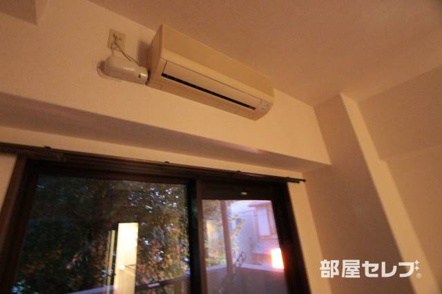 その他設備　エアコンで１年中快適ですね