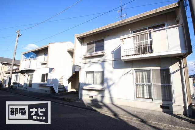 【フローラル和泉Aの建物外観】