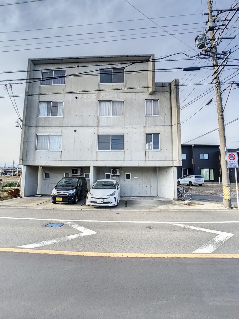 【クレアキューブ正木町の建物外観】