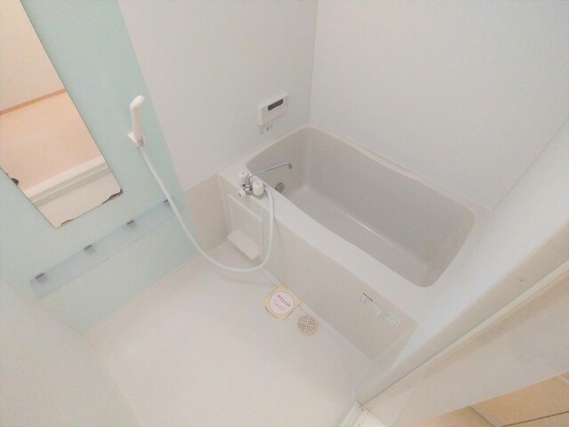 バス・シャワールーム　★★お風呂は嬉しい追焚機能付きです♪★★