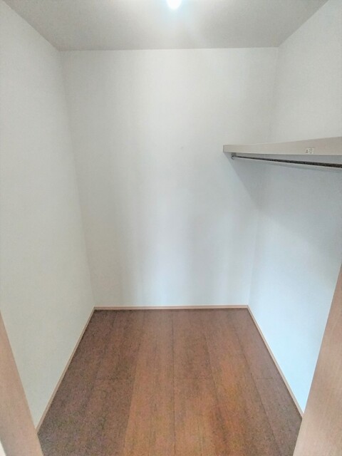 収納　★★３帖洋室のウォークインクローゼットです♪★★