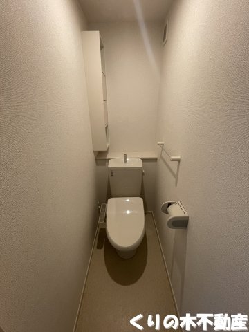 トイレ　落ち着いたトイレです
