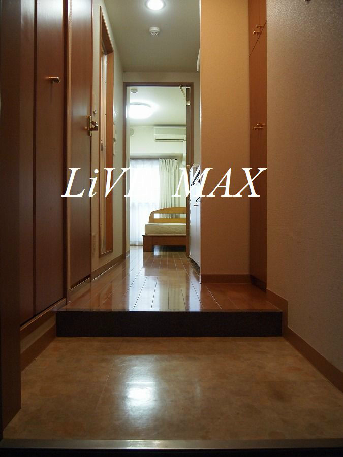 玄関　リブマックスなら仲介手数料賃料半月分+消費税