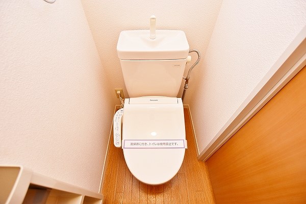 トイレ　★温水洗浄便座付トイレ★