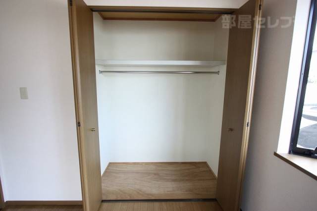 収納　クローゼット