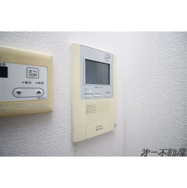 セキュリティ　モニター付きインターホン