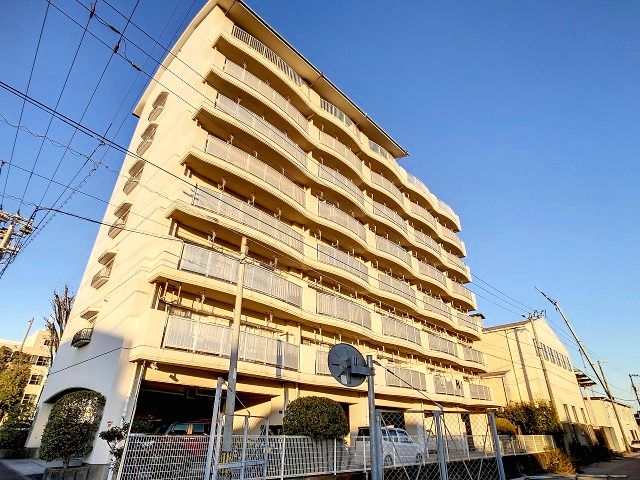 建物外観　2022年12月撮影