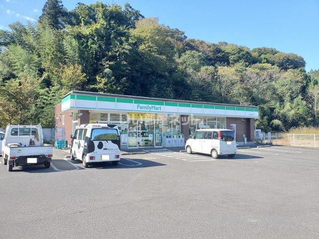 コンビニ　ファミリーマート　大河原見城前店（コンビニ）まで521m