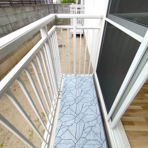 バルコニー　晴れた日には洗濯物が干せます